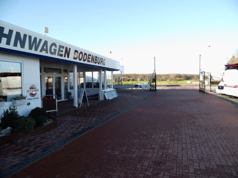 Eingang von Wohnwagen Bodenburg