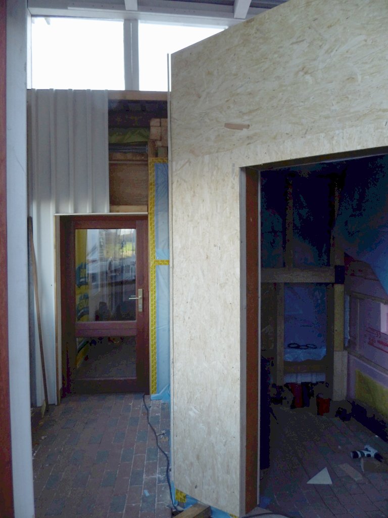 Rohbau beim Umbau von Wohnwagen Bodenburg